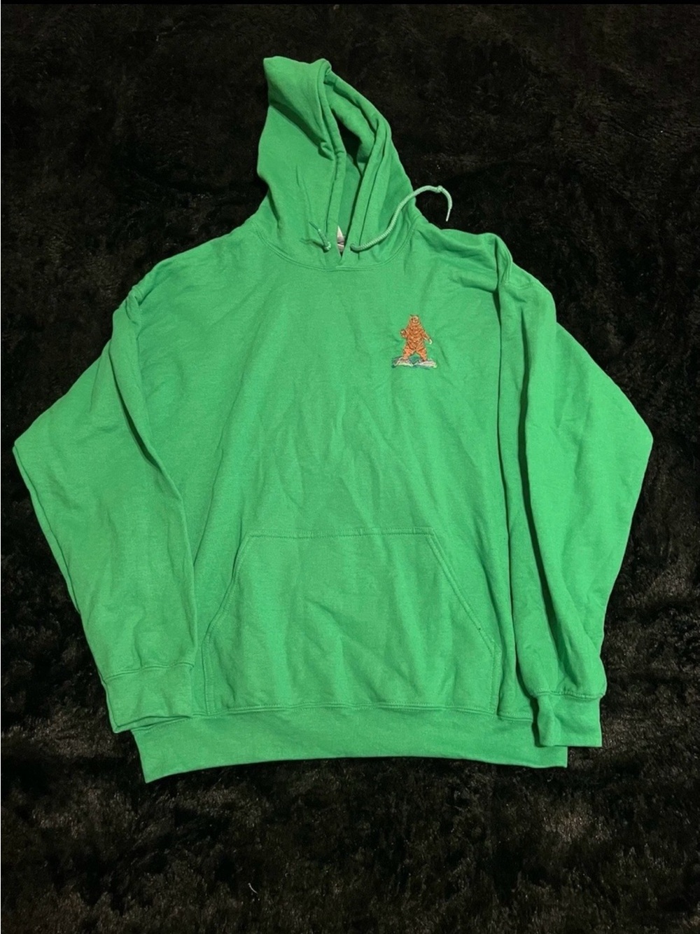 Kelly Green Pullover Hoodie Sweatshirt With embroidered Bear